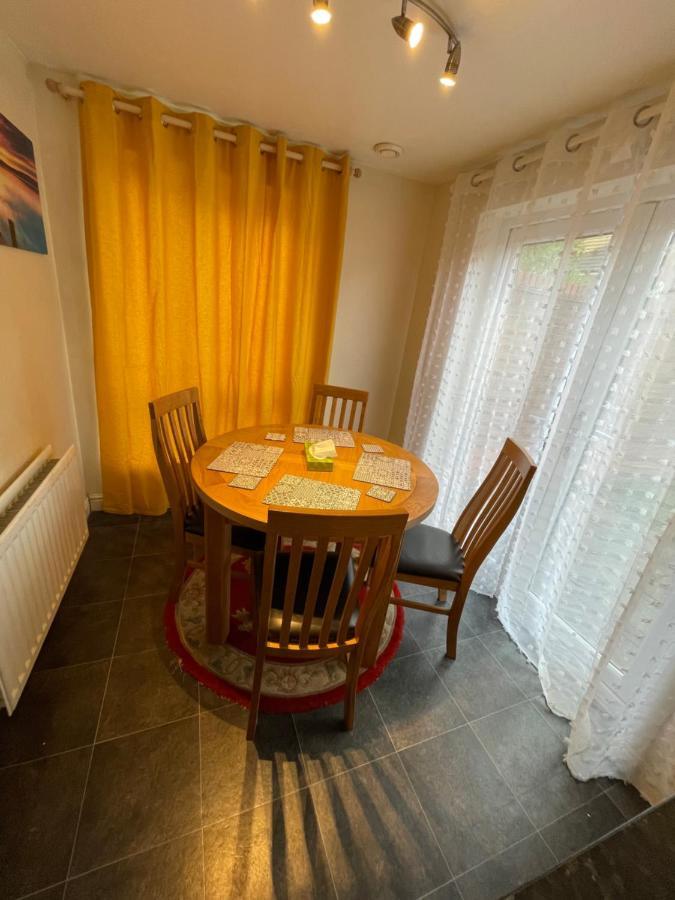 Holiday Home In Cardiff. Sleeps 6 Exterior foto